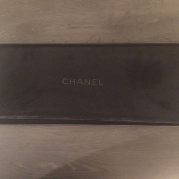 NWB Auth Chanel Silver Cross White Pearl Necklace - Picture 8 of 8